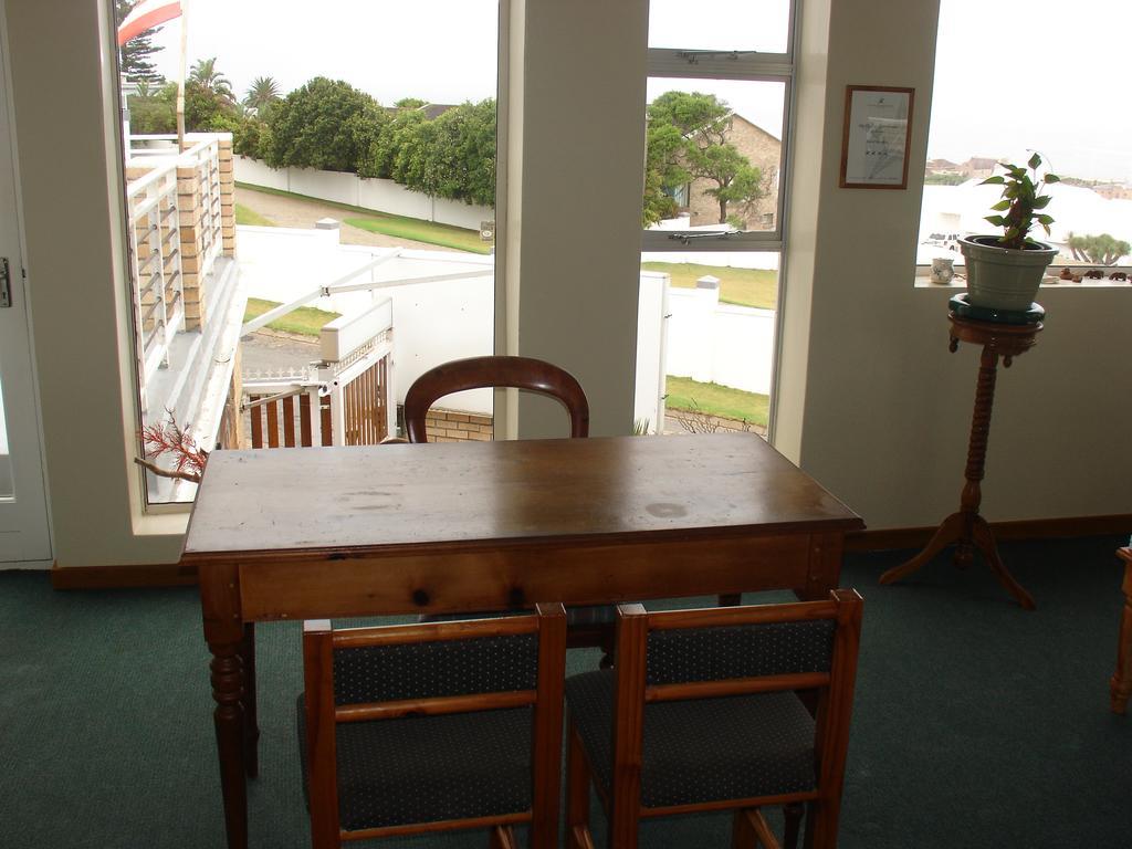 On The Bay Guesthouse Kruisfontein 외부 사진